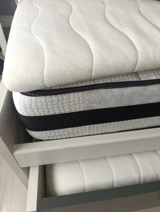 CAMA TREN+ COLCHONES+ COLCHONES DE LATEX + EDREDON