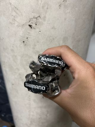Pedales automáticos Shimano MTB