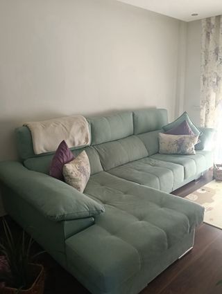 Sillas de comedor + Sofá