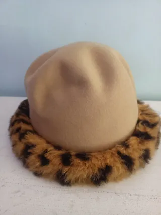 Sombrero de invierno mujer beige y estampado