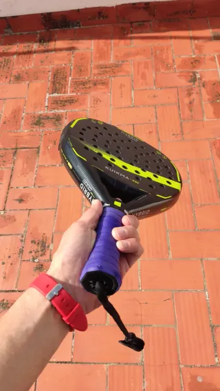 Pala Pádel Kuikma Hybrid Hard 990