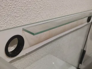 Acuario con mueble de madera