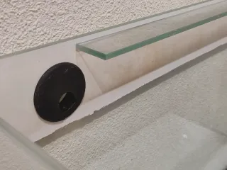 Acuario con mueble de madera