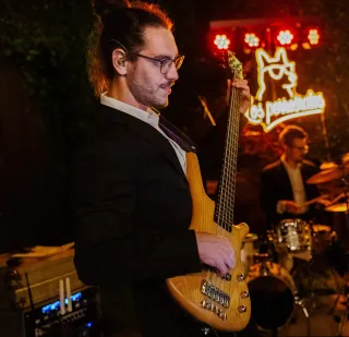 Clases contrabajo y bajo eléctrico