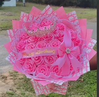 Ramos de rosas eternas hechas a mano