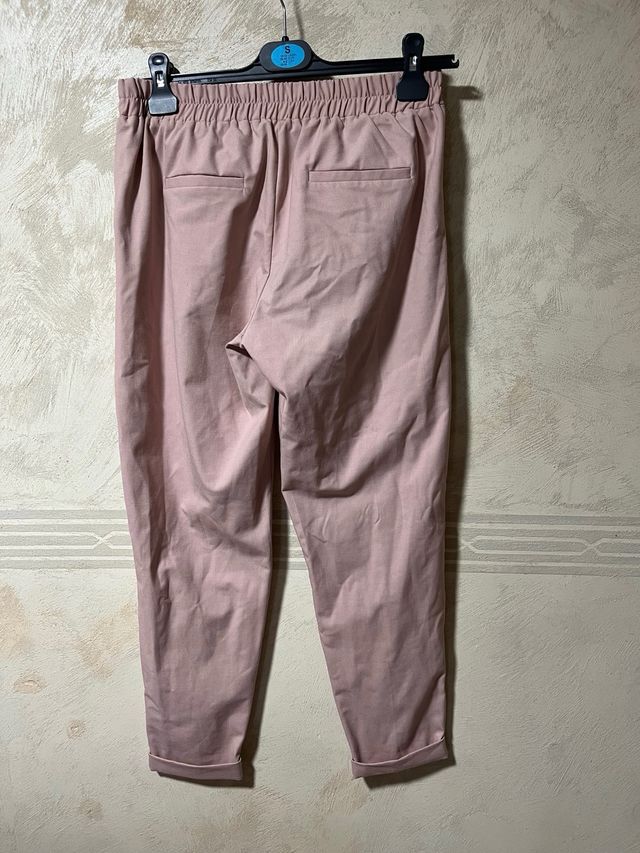 Pantalón Bershka rosa pinzas