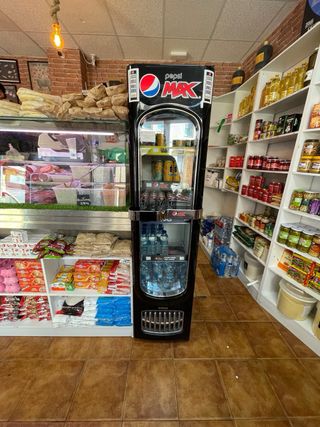 Nevera expositora Pepsi Max