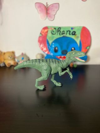 Velociraptor Charlie Hasbro