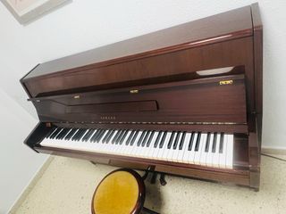 OFERTA: Piano Vertical Yamaha