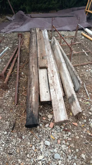 Lote 8 Viguetas Madera