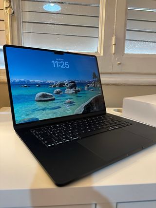 MacBook Air 15” M4 2025