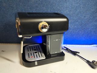 Cafetera Express Semiautomática Caprizze Kai 1050W 15 Bares