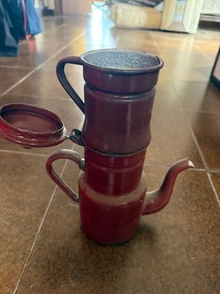 Set di teiere antiche in ottone vintage