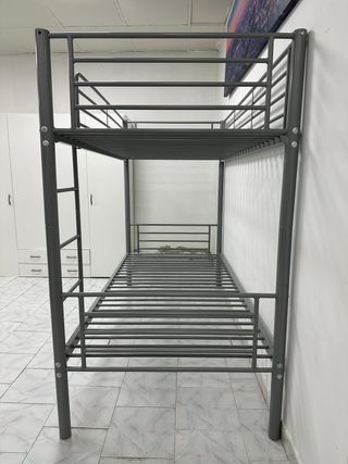 Litera metálica negra nueva