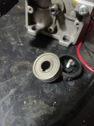 Motor de arrastre para maquina de hilo