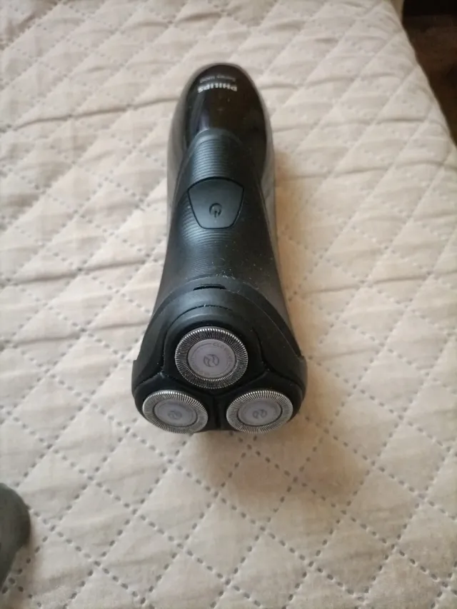 Rasoio Philips serie 1000