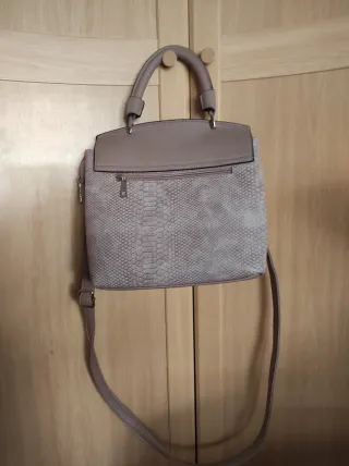 Bolso beige efecto piel serpiente