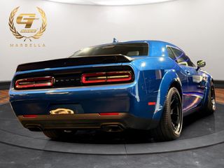 Dodge Challenger SRT Hellcat Jailbreak Widebody