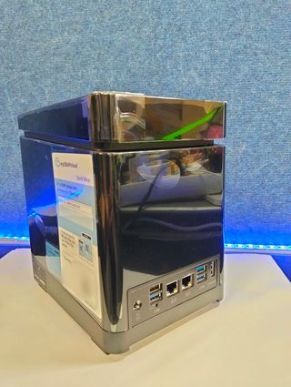 QNAP TS-453Bmini NAS 4GB 4 bahías Ethernet Gigabit