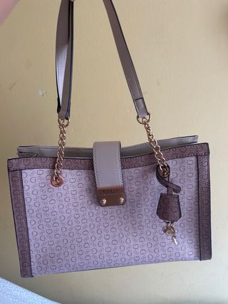 Bolso Guess Beige y Rosa sin la guarda polvo 