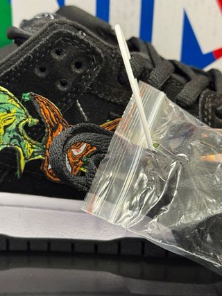 Nike SB Dunk Low Neckface