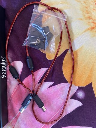 Hercules Impulse 300 DJ Controller