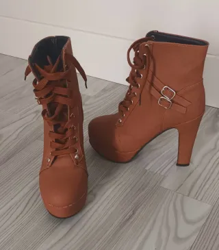 Botines marrones