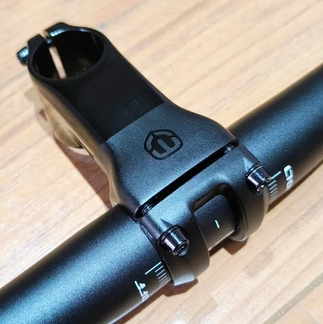 Potencia Manillar Puños Onoff Mondraker