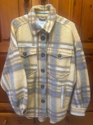 Sobrecamisa cuadros Stradivarius