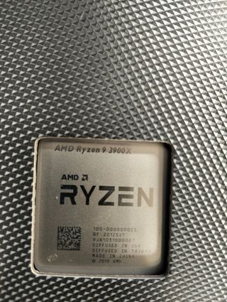 Procesador AMD Ryzen 9 3900X 12 núcleos 24 hilos