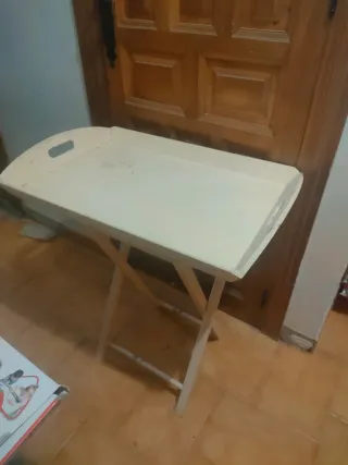 Bandeja de mayordomo plegable de madera