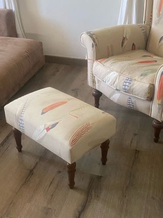 Poltrona di design con poggiapiedi