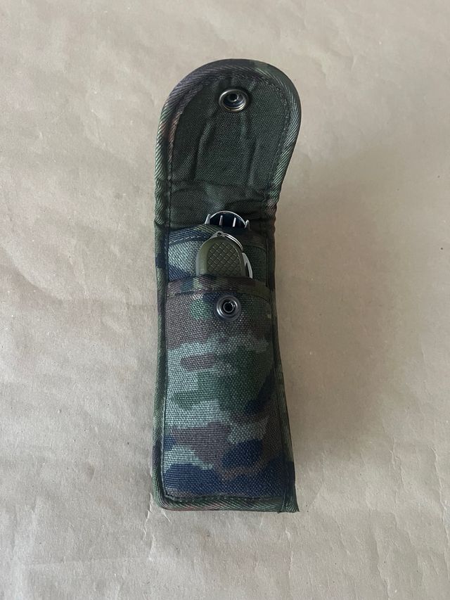 Cubiertos del Ejército sin estrenar.