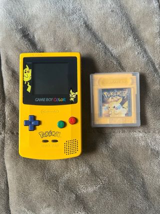 Nintendo Game Boy Color Amarillo Pokémon
