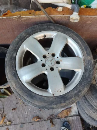 Mercedes-Benz  CLK 2010