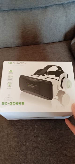 Occhiali per realtà virtuale VR con cuffie e telecomando