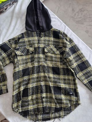 Chaqueta BERSHKA con capucha unisex oversized