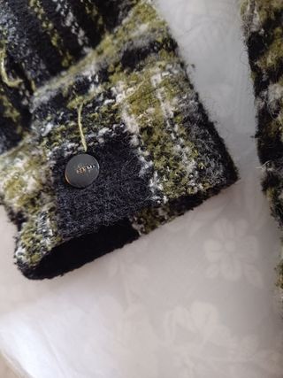 Chaqueta BERSHKA con capucha unisex oversized