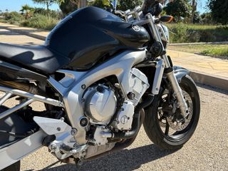 Yamaha FZ6 Fazer 600
