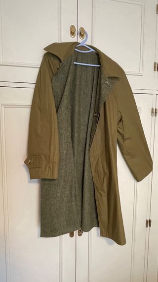 Abrigo/ Gabardina Reversible. Hombre.