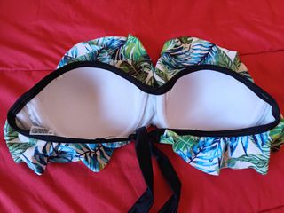 Top de biquíni estampado tropical