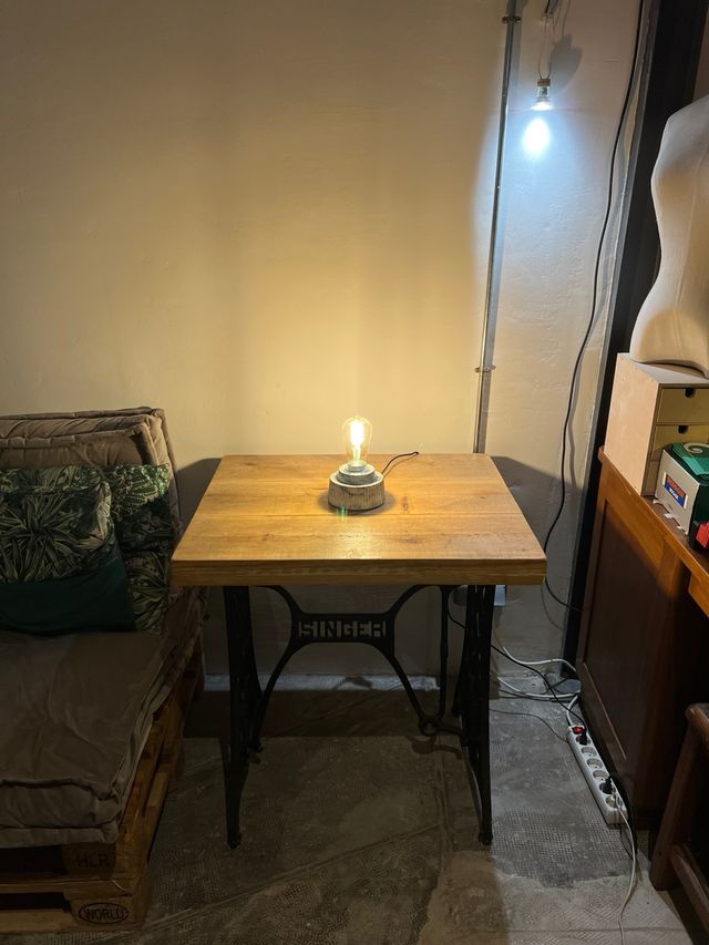 Mesa Singer Madera y Metal