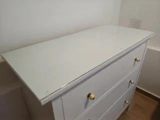 ✨ Cómoda IKEA HEMNES con tapa de cristal y tirador