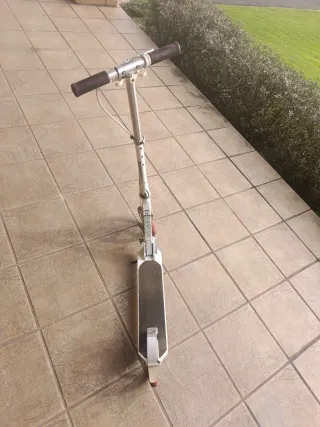 Patinete MID9 blanco/morado