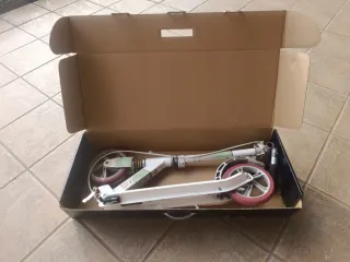 Patinete MID9 blanco/morado