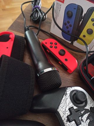 Nintendo Switch con accesorios