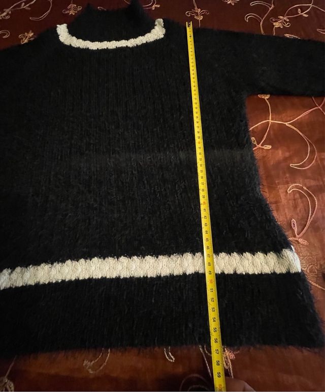 Maglione nero e bianco