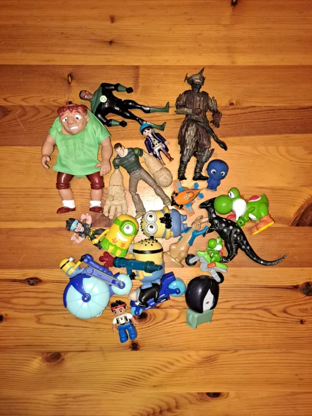 Lotto Action Figures Giocattoli Misti 4