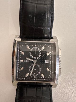 Reloj Guess Negro y Plateado