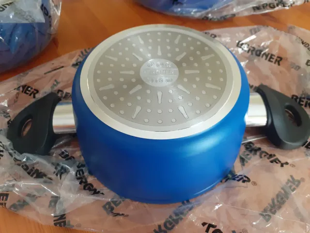 Calderos de cerámica Bergner a estrenar 